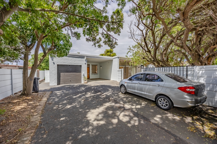 4 Bedroom Property for Sale in Milnerton Central Western Cape